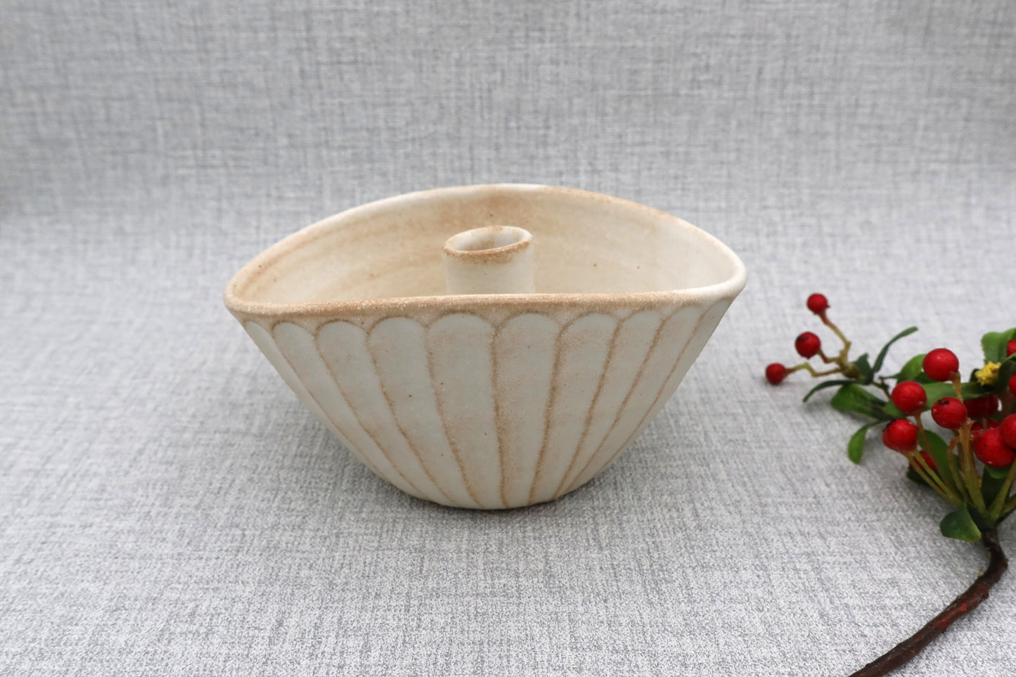 Mashiko ware single flower vase, milky white