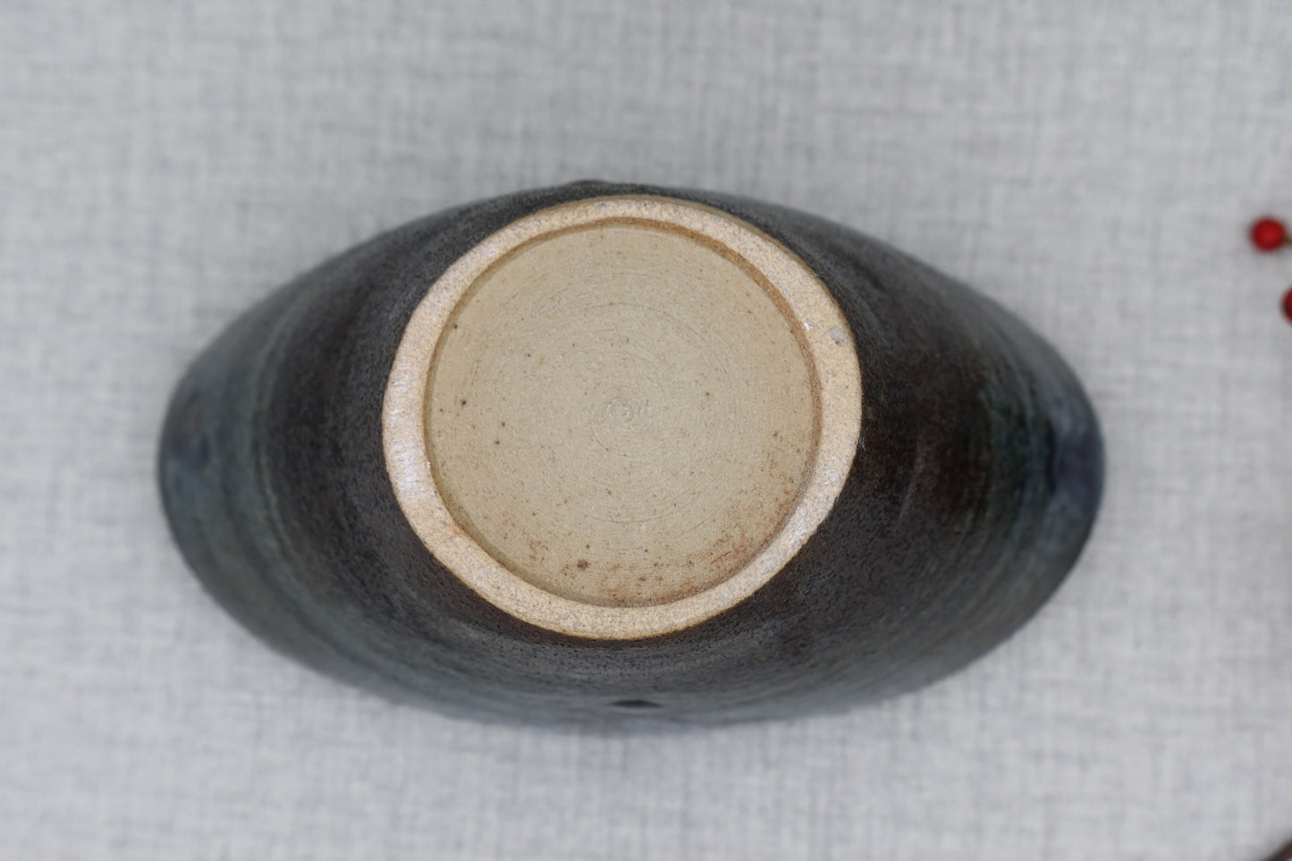 Mashiko ware flower vase, navy blue
