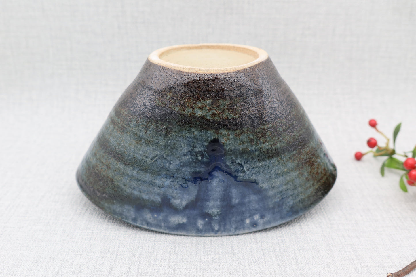 Mashiko ware flower vase, navy blue