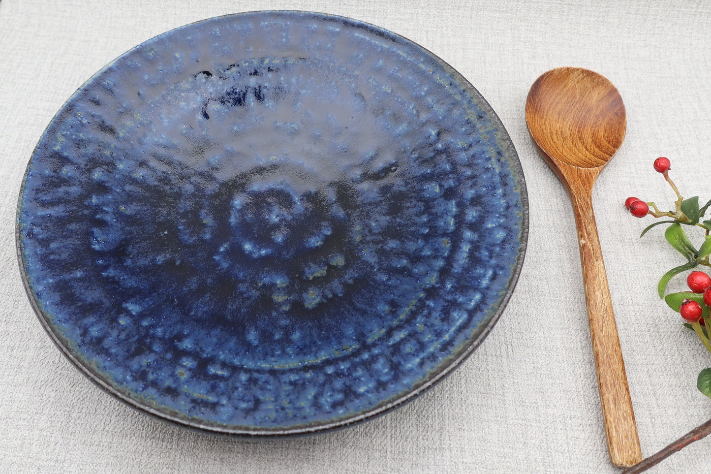 Mashiko ware flat plate, round plate, rust color