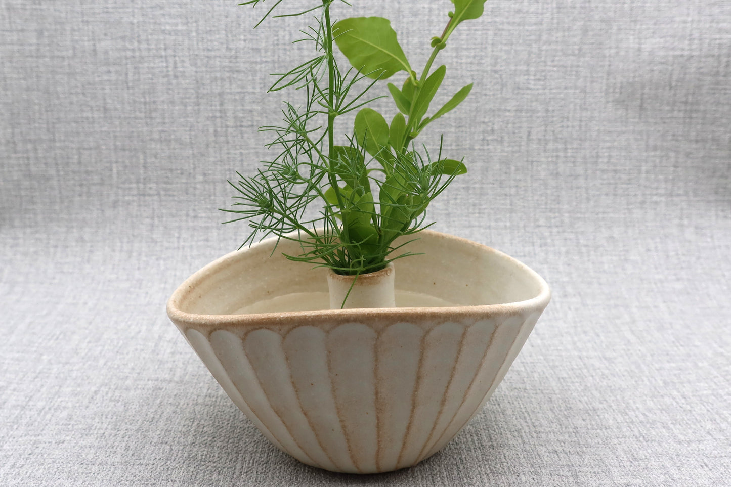 Mashiko ware single flower vase, milky white