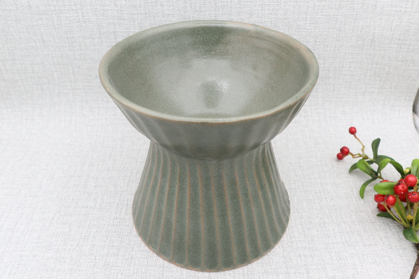 Mashiko Pottery Pet Food Dish (Bowl with Stand)