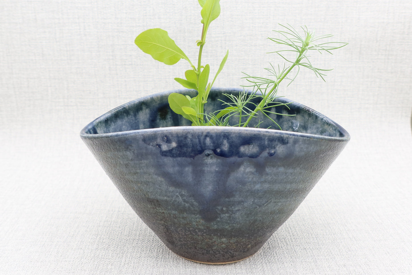 Mashiko ware flower vase, navy blue