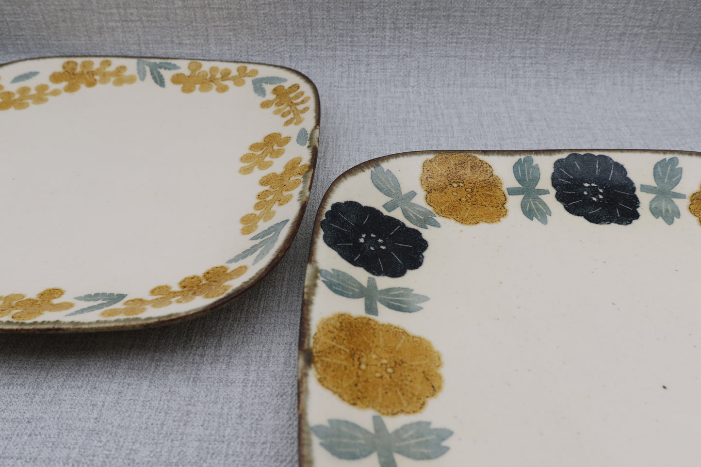 Flat plate, square plate, washi dyed, chrysanthemum flower pattern