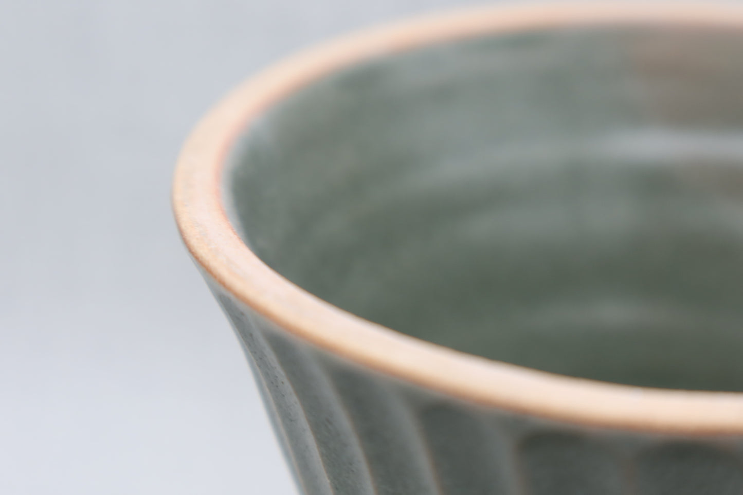 Mashiko Pottery Pet Food Dish (Bowl with Stand)