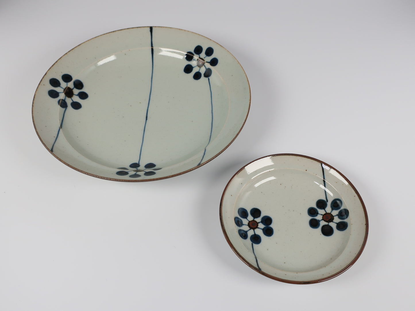 Hasami ware flat plate, blue fruit, hand-painted, set of 2 small plates