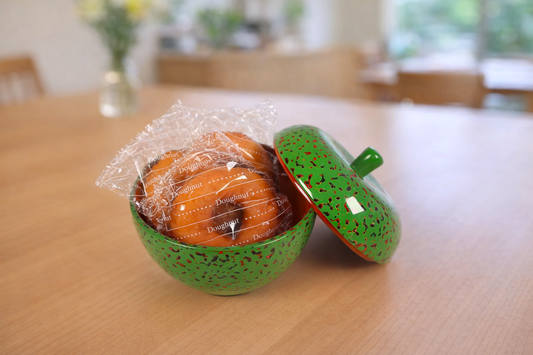 津軽塗「りんごボンボン（鶯色）」の魅力と歴史