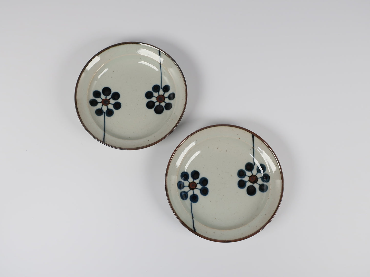 Hasami ware flat plate, blue fruit, hand-painted, set of 2 small plates