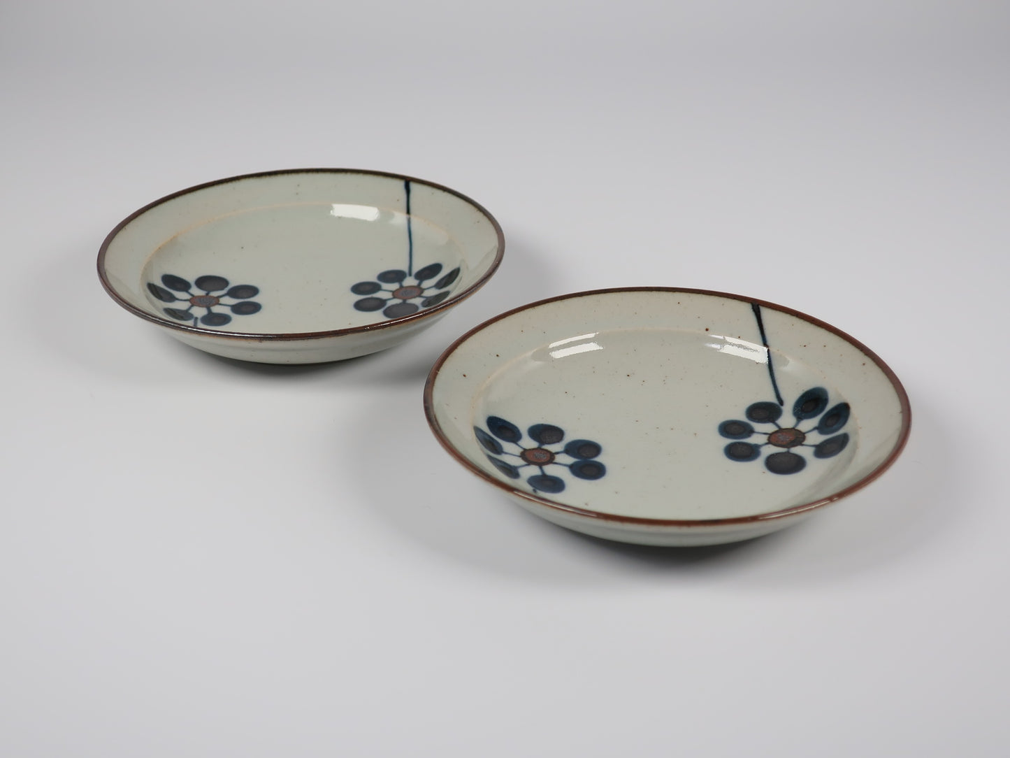 Hasami ware flat plate, blue fruit, hand-painted, set of 2 small plates