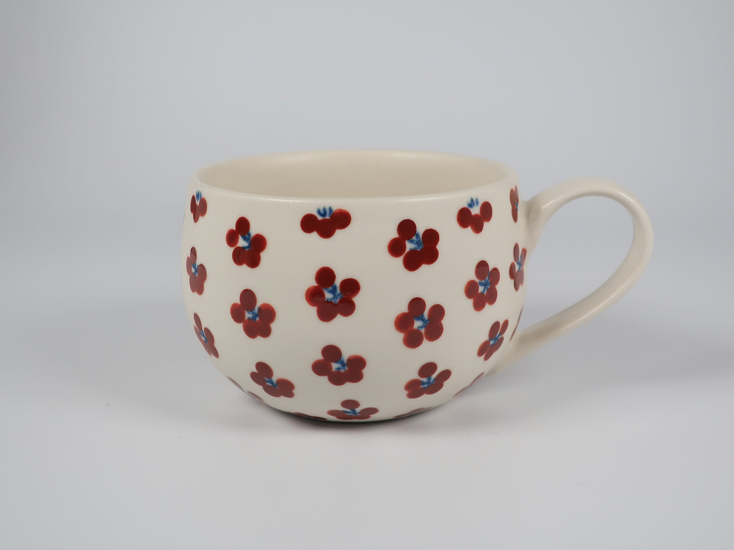 Tobe Ware Round Mug with Red Small Pattern