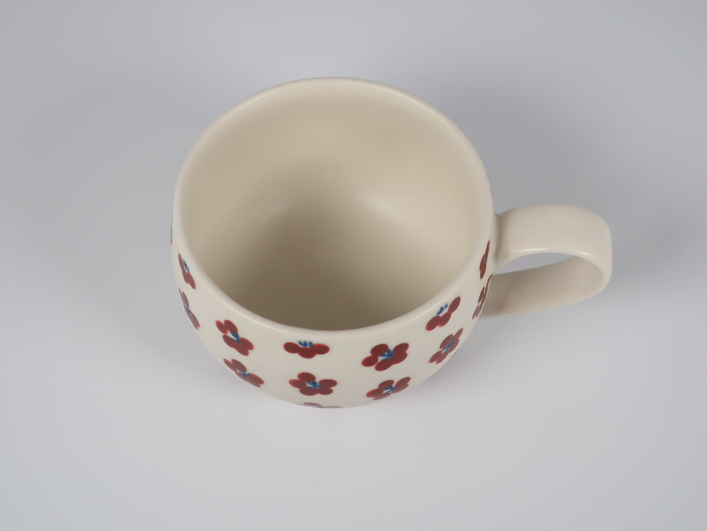 Tobe Ware Round Mug with Red Small Pattern