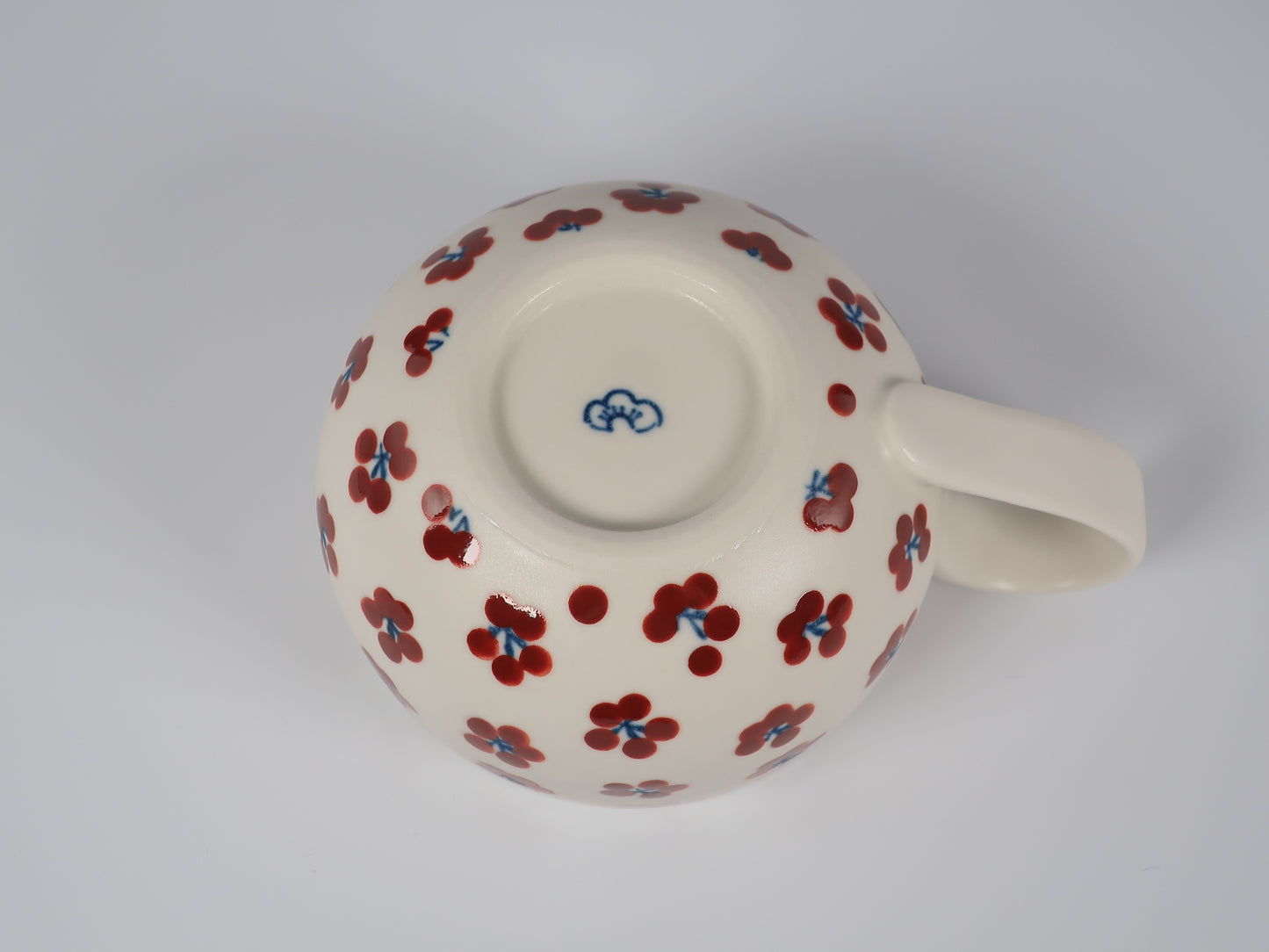 Tobe Ware Round Mug with Red Small Pattern