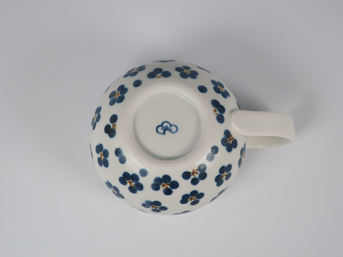 Tobe Ware Round Mug with Blue Small Pattern