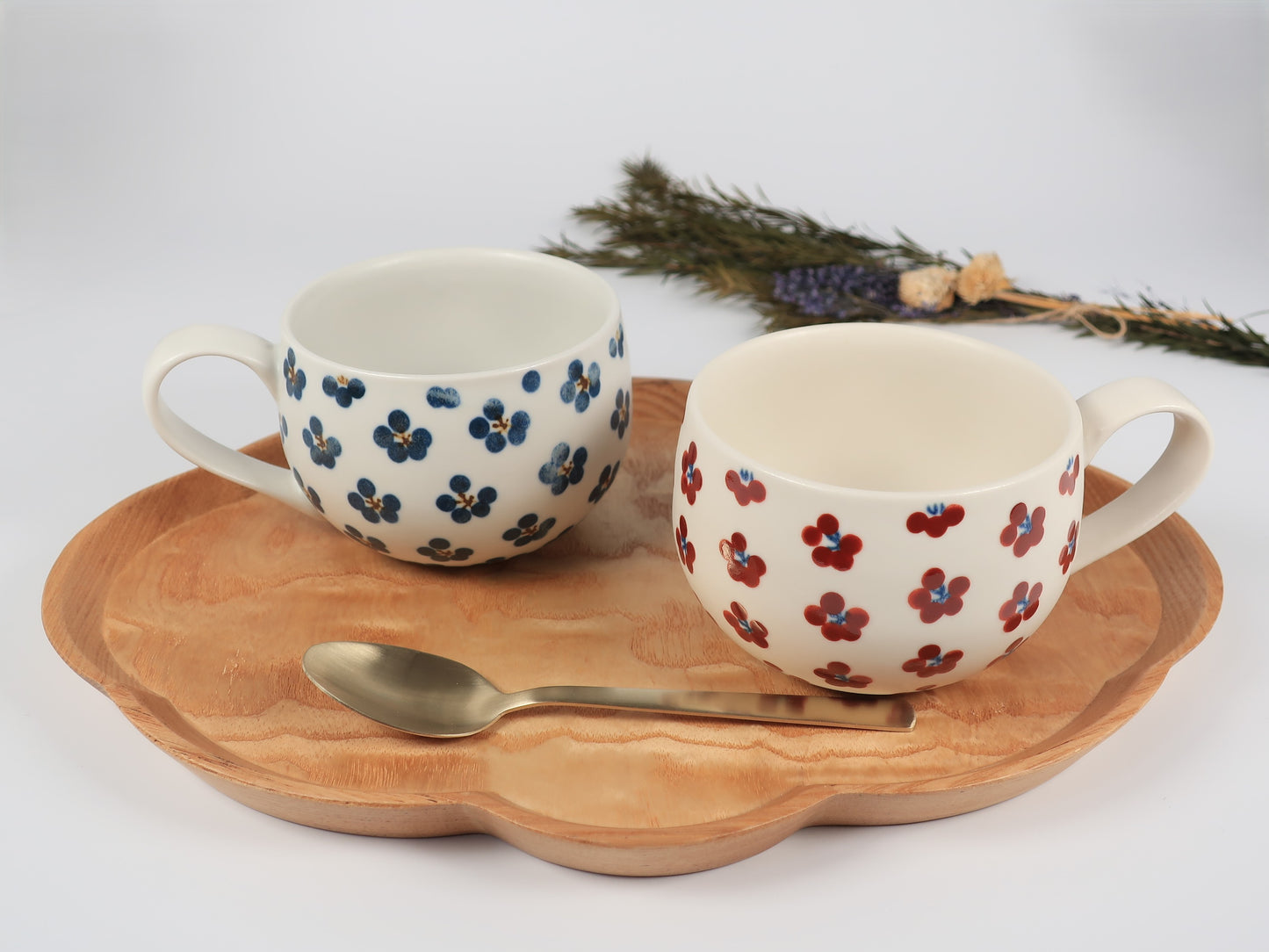 Tobe Ware Round Mug with Blue Small Pattern