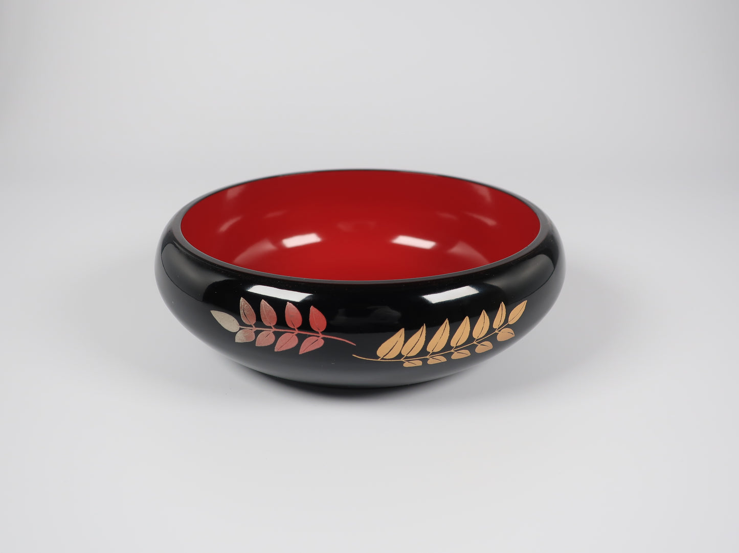 [Antique] Aizu Lacquerware Sweet Dish, Black Inner Vermilion Finish