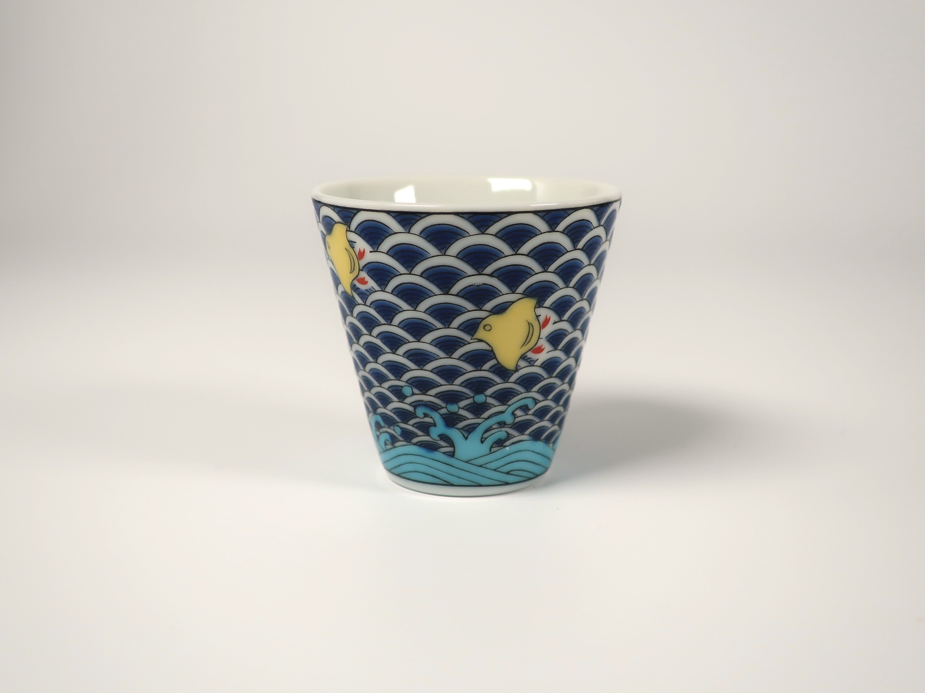 九谷焼 おちょこ 千鳥（吉祥 縁起ちょこコレクション） – Tokoro Bloom