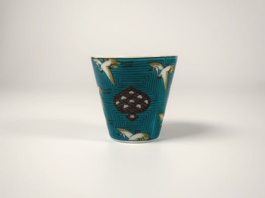 Kutani ware sake cup with Crane design (Auspicious sake cup collection)