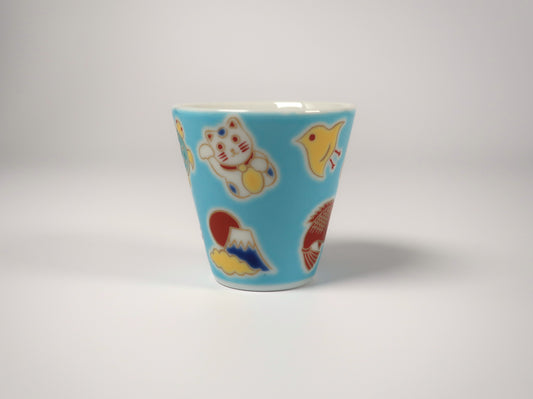 Kutani ware sake cup, lucky charm (Auspicious sake cup collection)