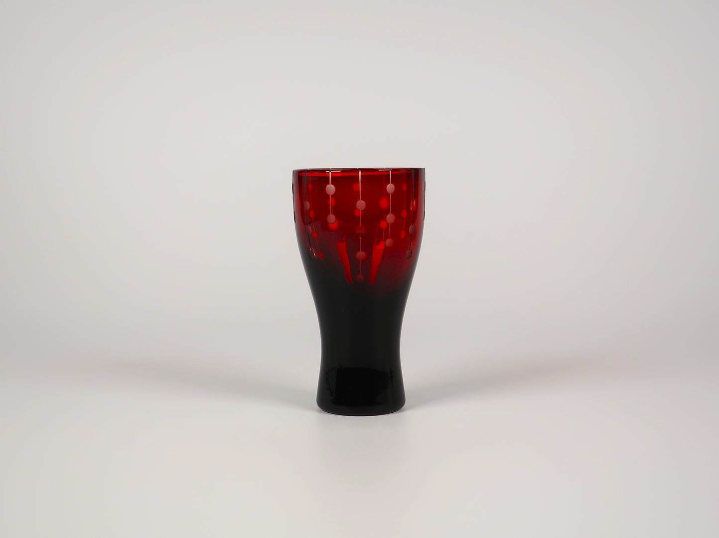 Edo Kiriko Cold Sake Glass, Connecting Small Balls "Tsunagaru Kodama"