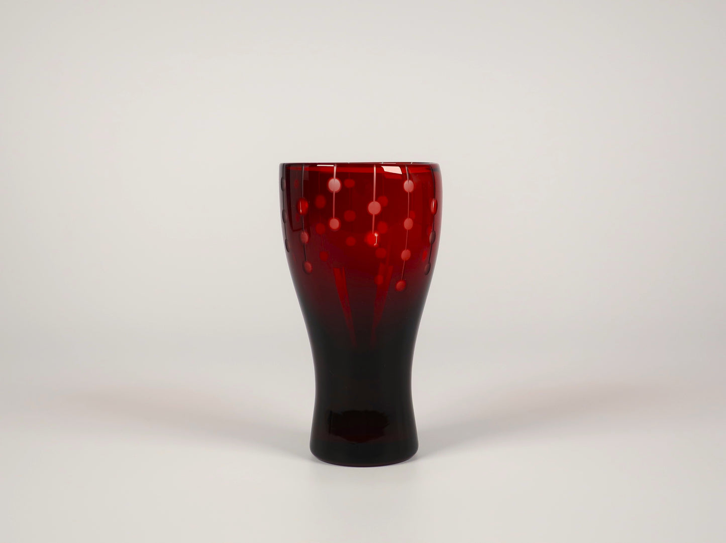 Edo Kiriko Cold Sake Glass, Connecting Small Balls "Tsunagaru Kodama"