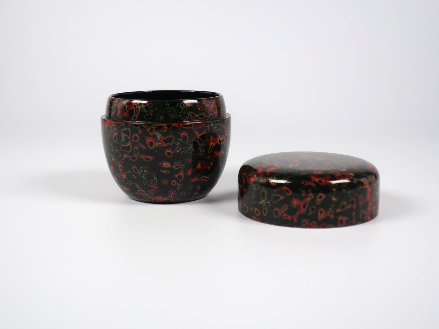 [Vintage] Tsugaru-nuri Natsume (tea caddy), Kara-nuri, Ro (black)