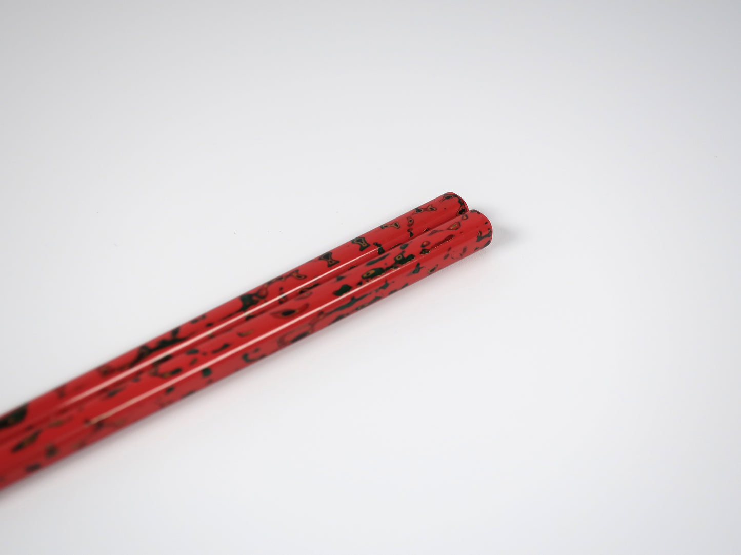 Tsugaru-nuri, pair of chopsticks, Kara-nuri, Ai (Deep indigo color) / Momo (Soft pink color)