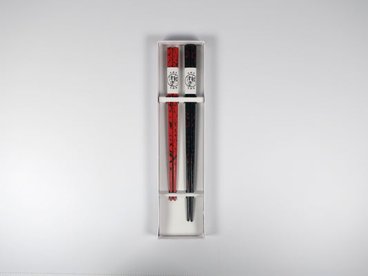 Tsugaru-nuri, pair of chopsticks, Kara-nuri, Ai (Deep indigo color) / Momo (Soft pink color)