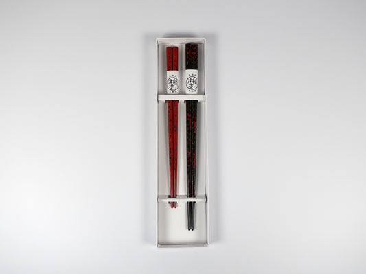 Tsugaru-nuri, pair of chopsticks, Kara-nuri, Ro (Black color) / Akane (Madder red color)