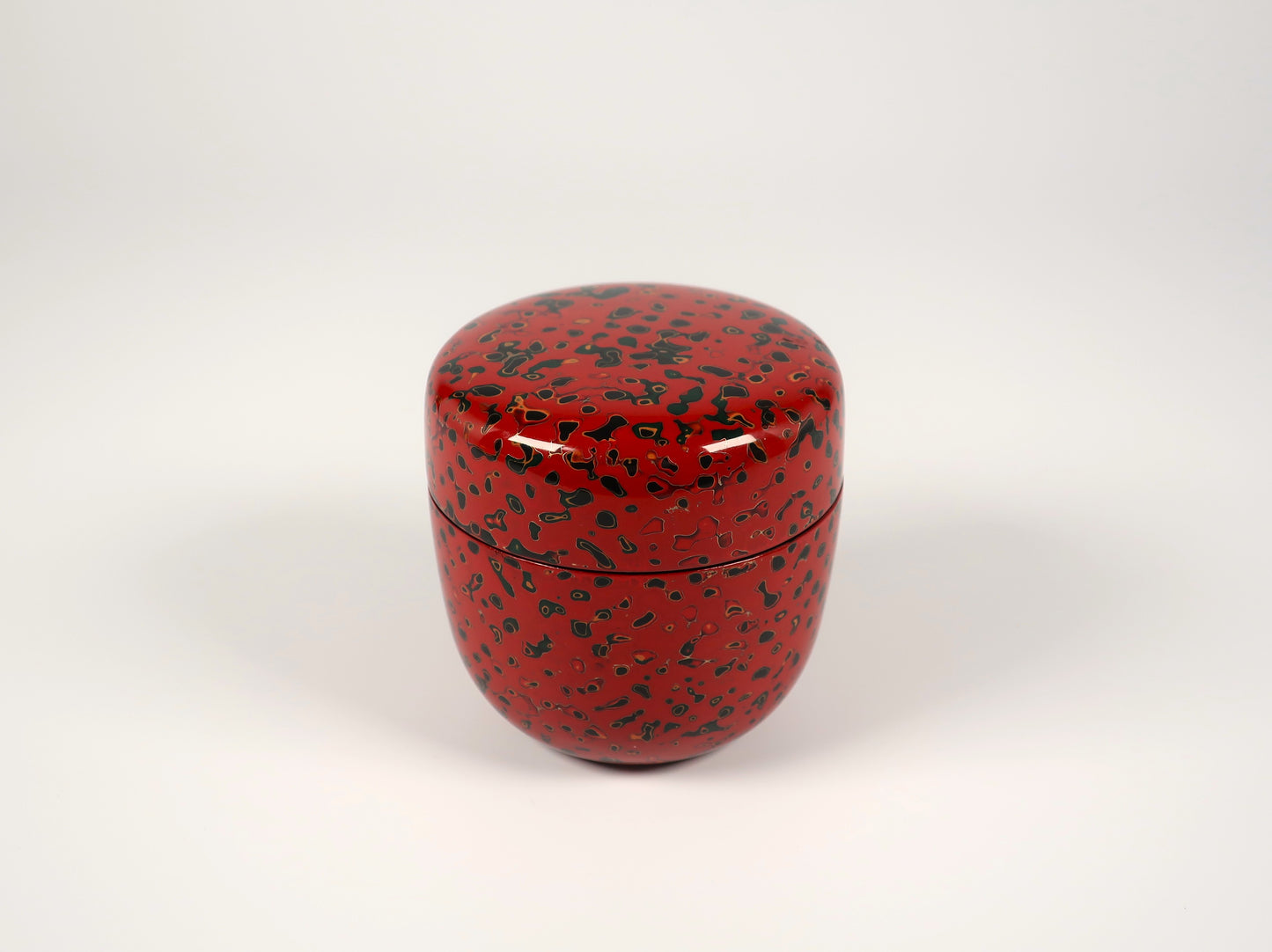 [Vintage] Tsugaru-nuri Natsume Tea Caddy (Kara-nuri, Vermilion)