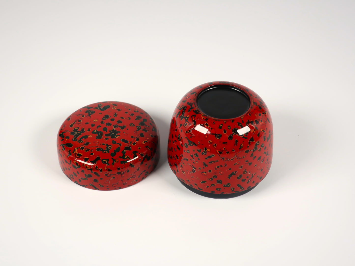 [Vintage] Tsugaru-nuri Natsume Tea Caddy (Kara-nuri, Vermilion)