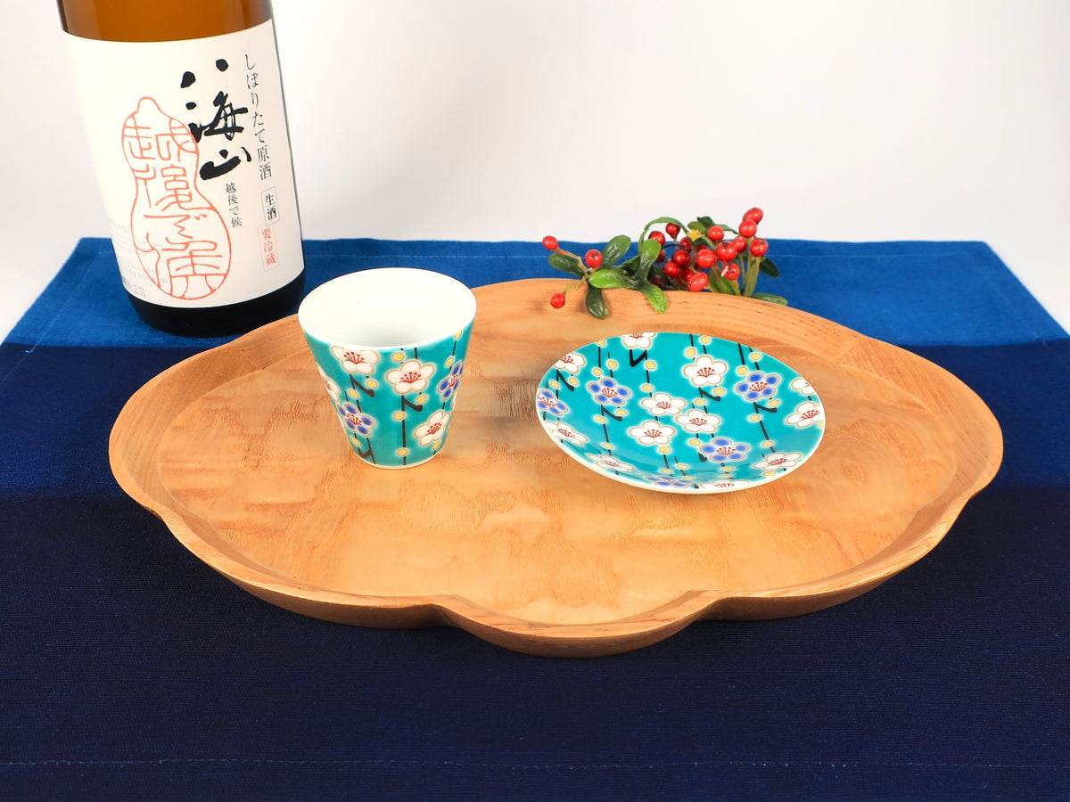 Kutani-yaki – O-choko fleurs de prunier (Collection Choko de bon augure)