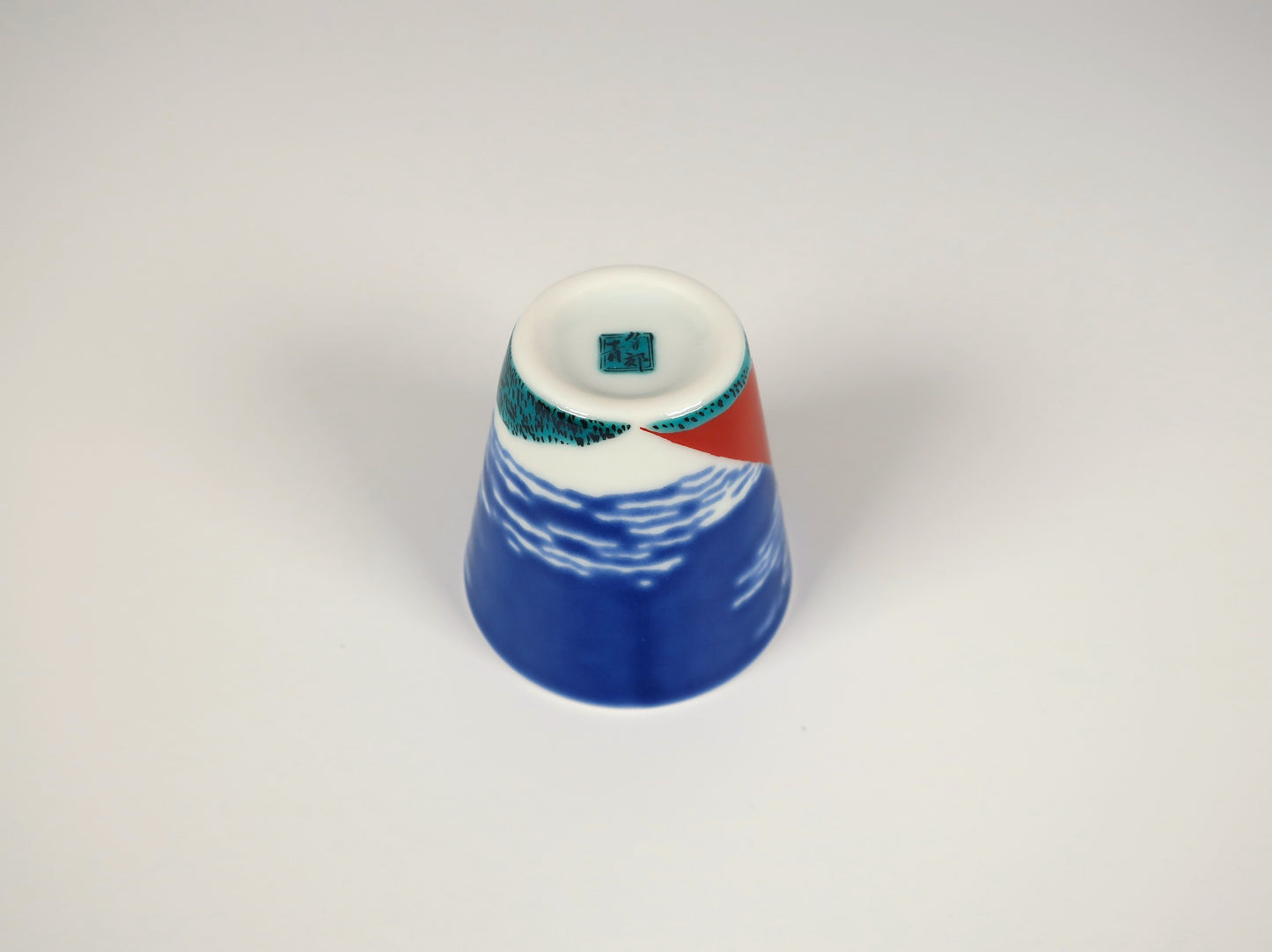 Kutani-yaki – O-choko Fuji rouge (Collection Choko de bon augure)