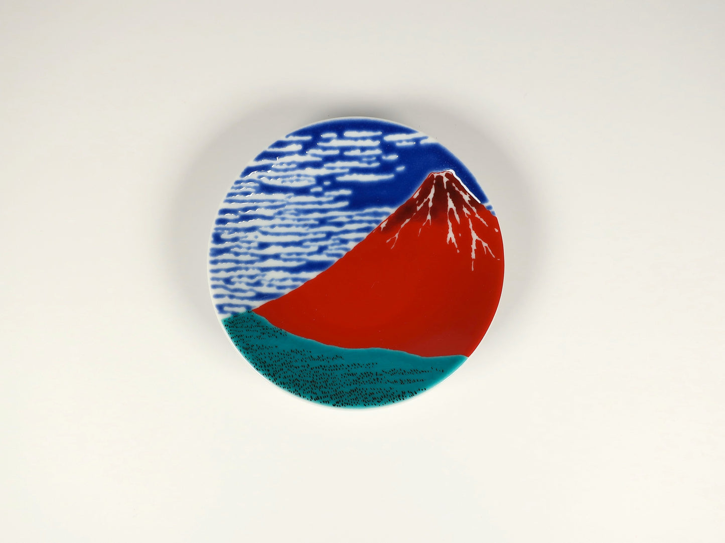Petite assiette Kutani-yaki Fuji rouge (Collection d'assiettes miniatures porte-bonheur et de bon augure)
