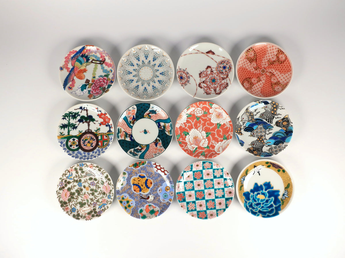 KUTANI ART SMALL PLATE "FLOWERS & RABBITS"