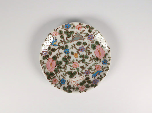KUTANI ART SMALL PLATE "FLOWERS & RABBITS"