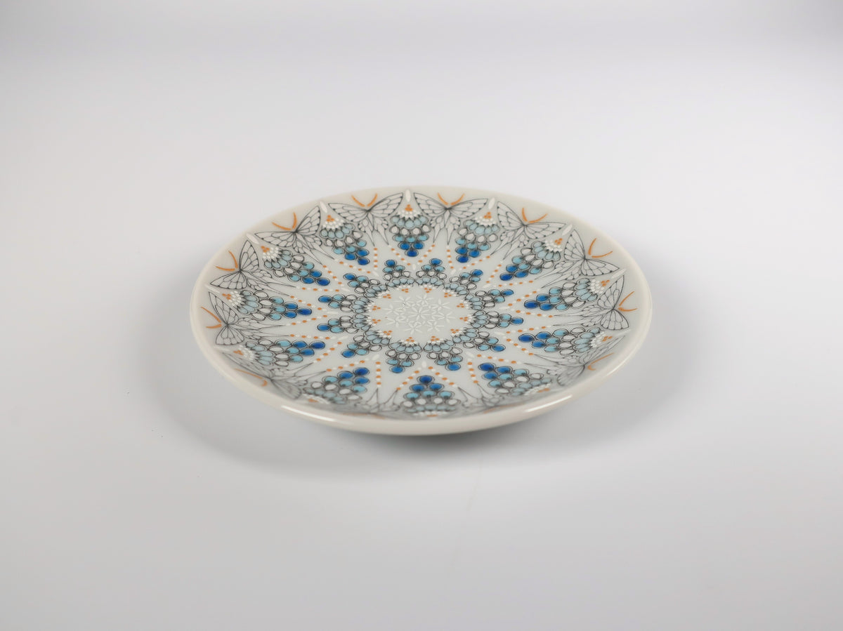 KUTANI ART SMALL PLATE "CHŌ HANA KASUMI"