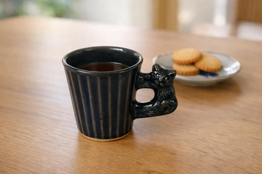 Mashiko ware cat handle straight mug - Ocean Blue
